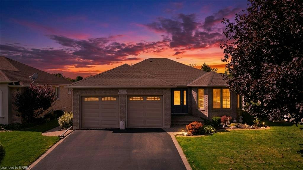 9 Nixon Ave Avenue, Brant, ON, N3R 7T7