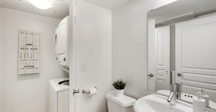 1208-1940 Ironstone Drive, Burlington, ON, L7L 0E4 - 12