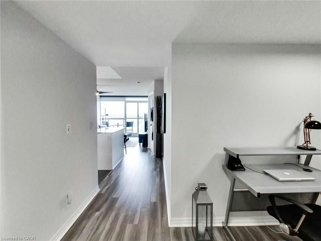 1208-1940 Ironstone Drive, Burlington, ON, L7L 0E4 - 7