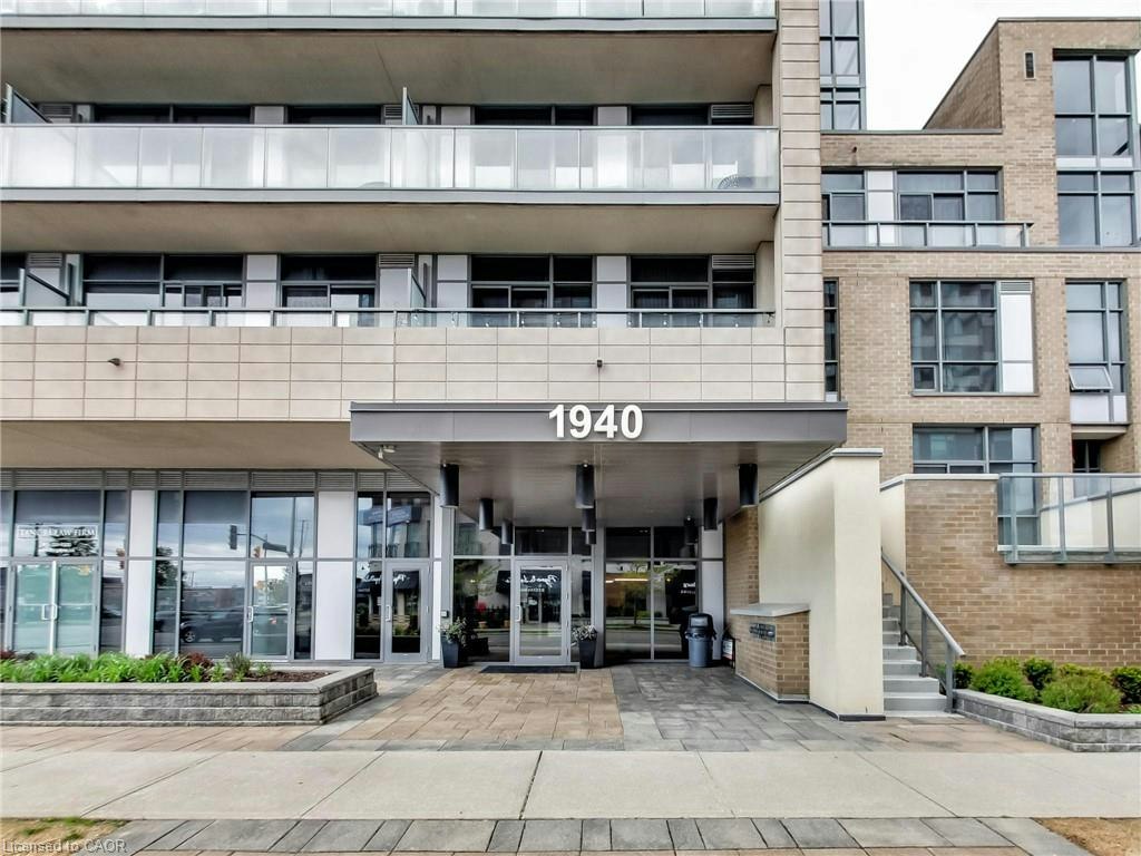 1208-1940 Ironstone Drive, Burlington, ON, L7L 0E4 - 2