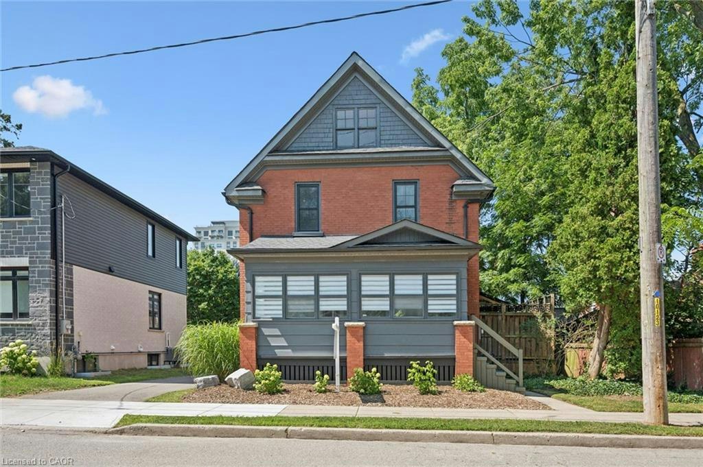 100 Dawson Street, Waterloo, ON, N2L 1R4