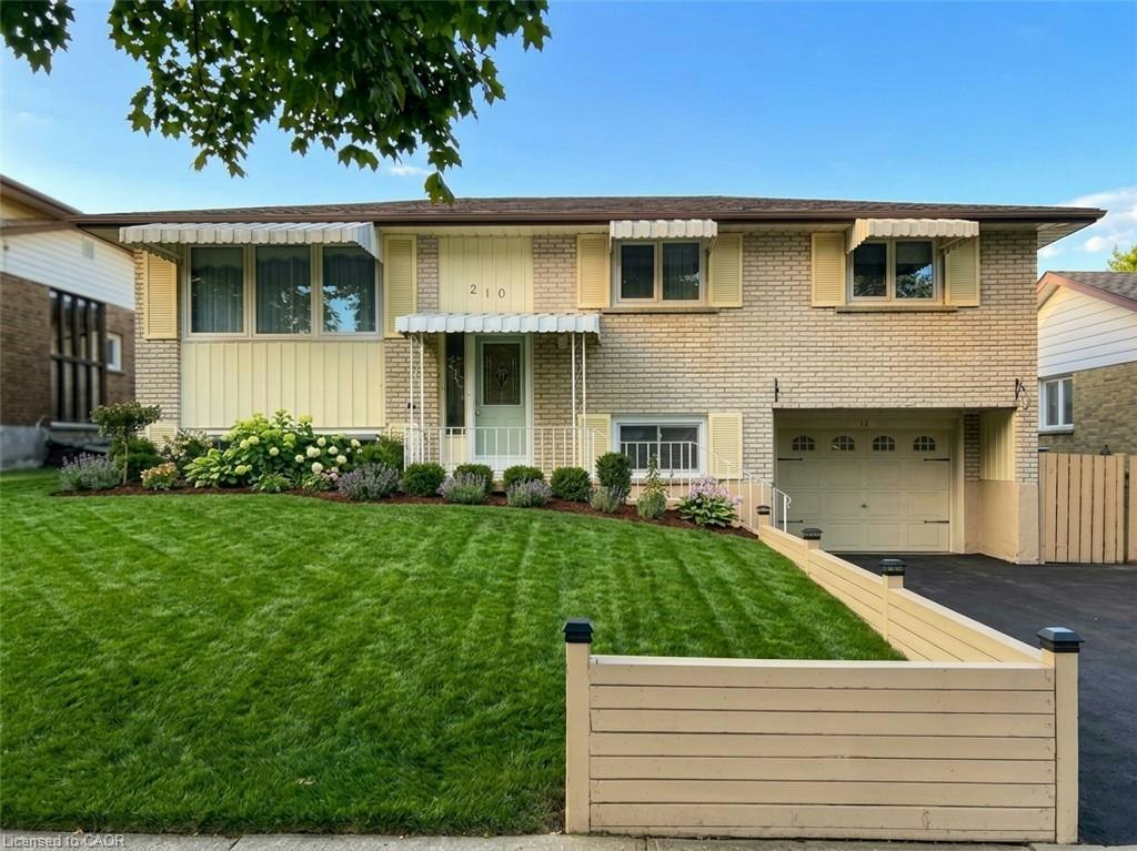 Lower-210 Overlea Drive, Kitchener, ON, N2M 1T3