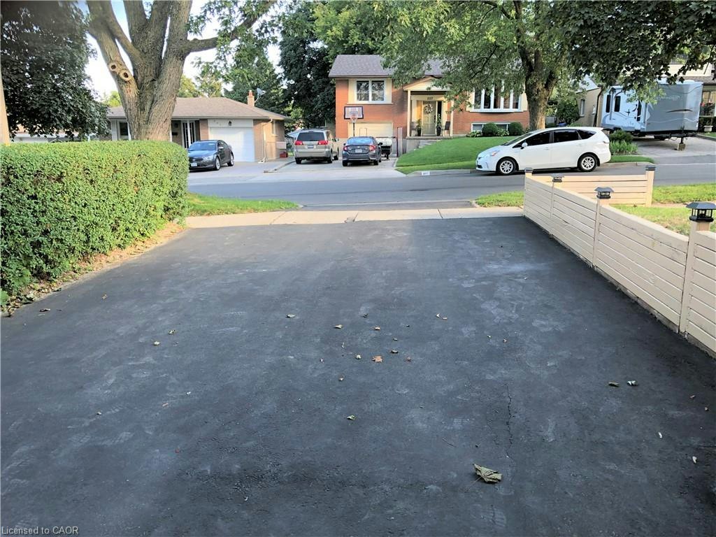 Lower-210 Overlea Drive, Kitchener, ON, N2M 1T3 - 10