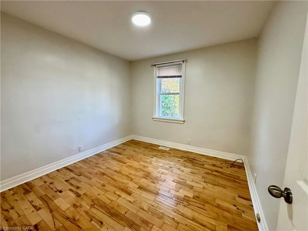 87 Allen Street W, Waterloo, ON, N2L 1E5 - 9