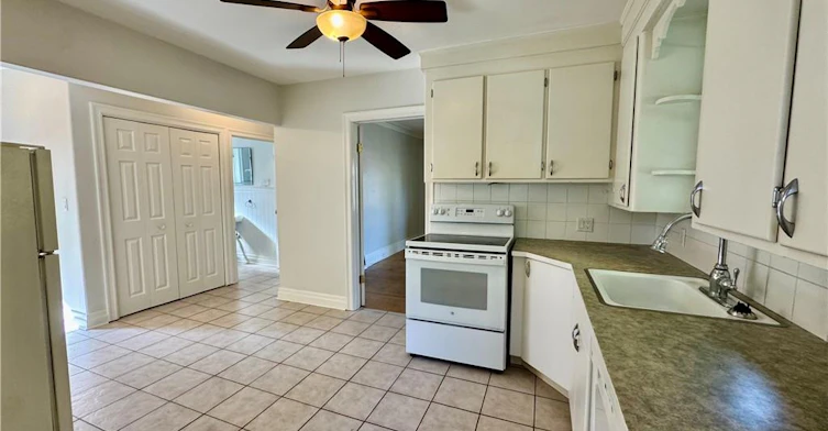 87 Allen Street W, Waterloo, ON, N2L 1E5 - 4