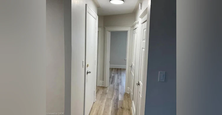 201-28 Myrtle Avenue, Hamilton, ON, L8M 2E9 - 2