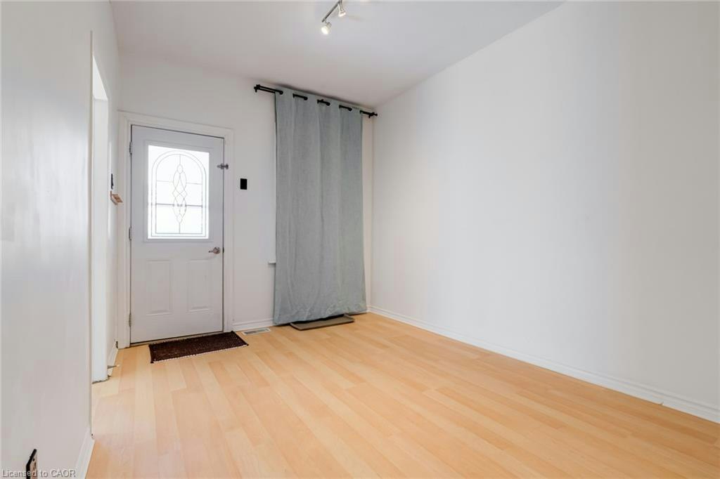 15 Dickson Street, Hamilton, ON, L8L 6B9 - 8