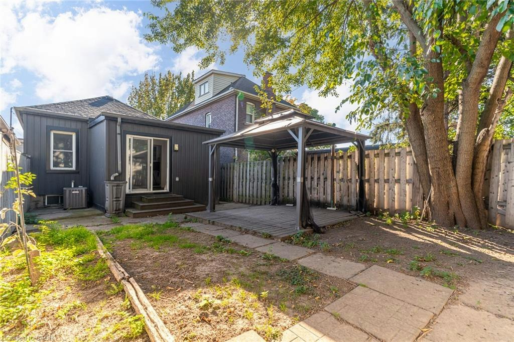 15 Dickson Street, Hamilton, ON, L8L 6B9 - 33