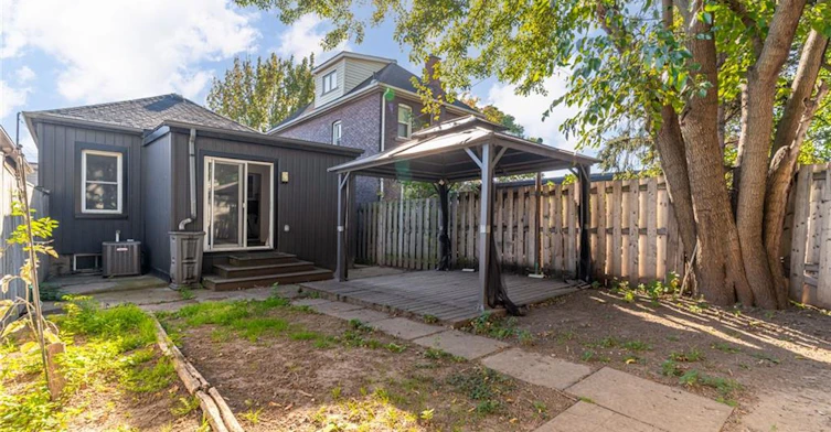 15 Dickson Street, Hamilton, ON, L8L 6B9 - 33
