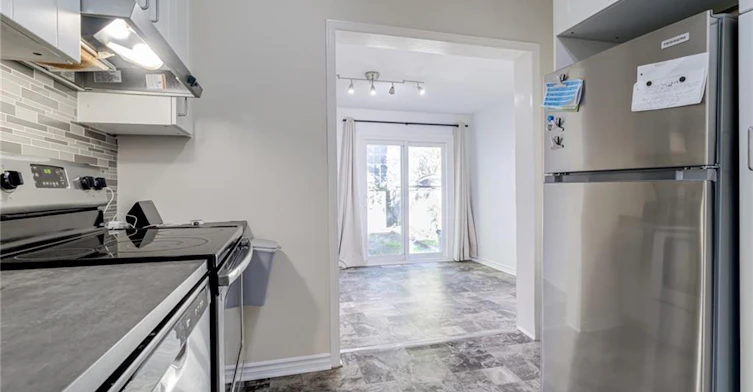 15 Dickson Street, Hamilton, ON, L8L 6B9 - 12
