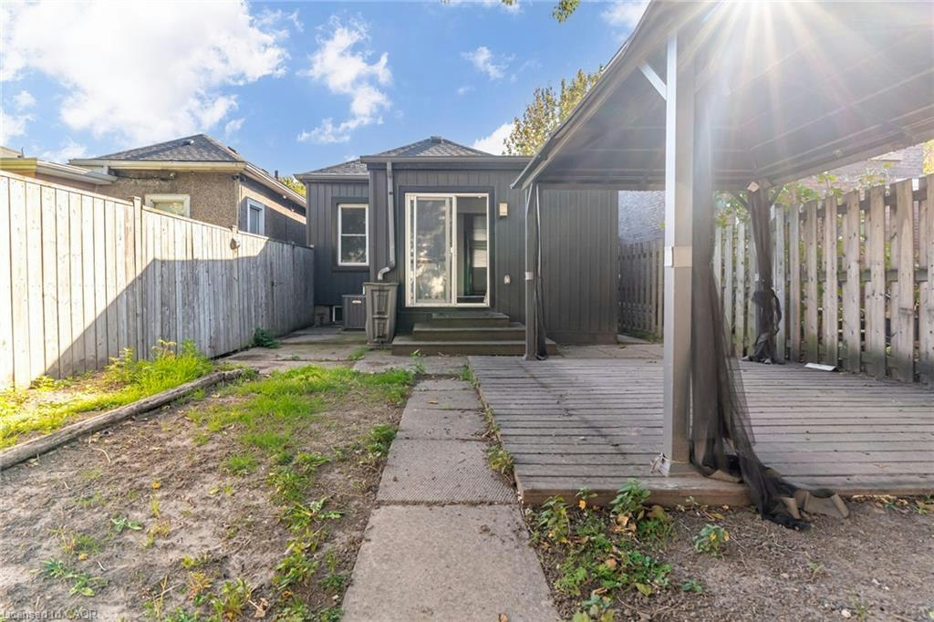 15 Dickson Street, Hamilton, ON, L8L 6B9 - 34