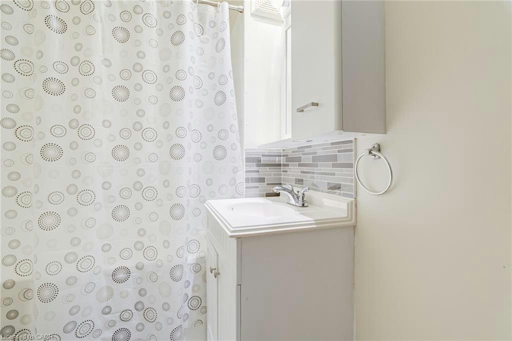15 Dickson Street, Hamilton, ON, L8L 6B9 - 26