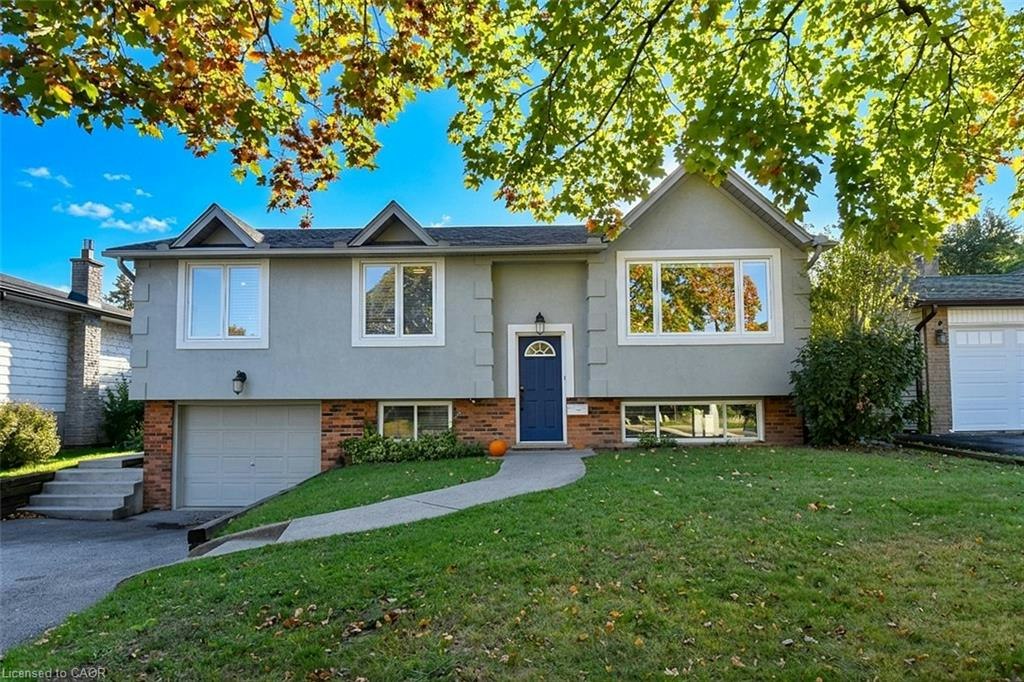 699 Castleguard Crescent, Burlington, ON, L7N 2W7