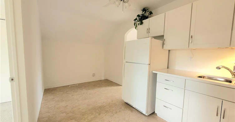 2-121 Blucher Street, Kitchener, ON, N2H 5V2 - 4