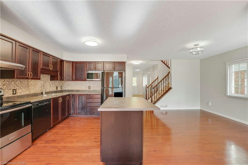 565 Wild Iris Avenue, Waterloo, ON, N2V 2X5 - 17