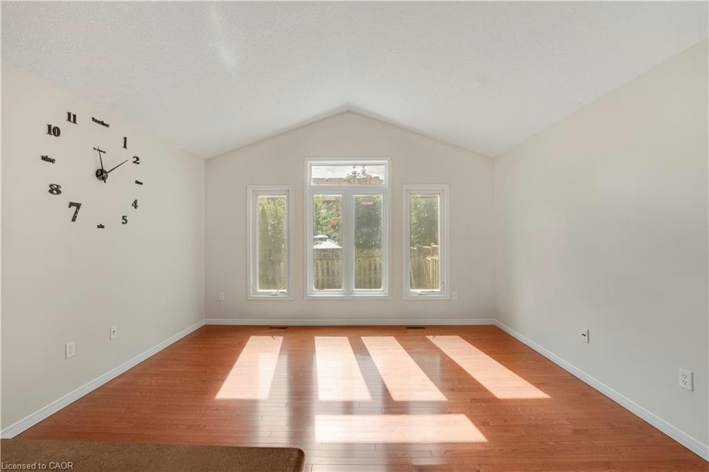 565 Wild Iris Avenue, Waterloo, ON, N2V 2X5 - 16