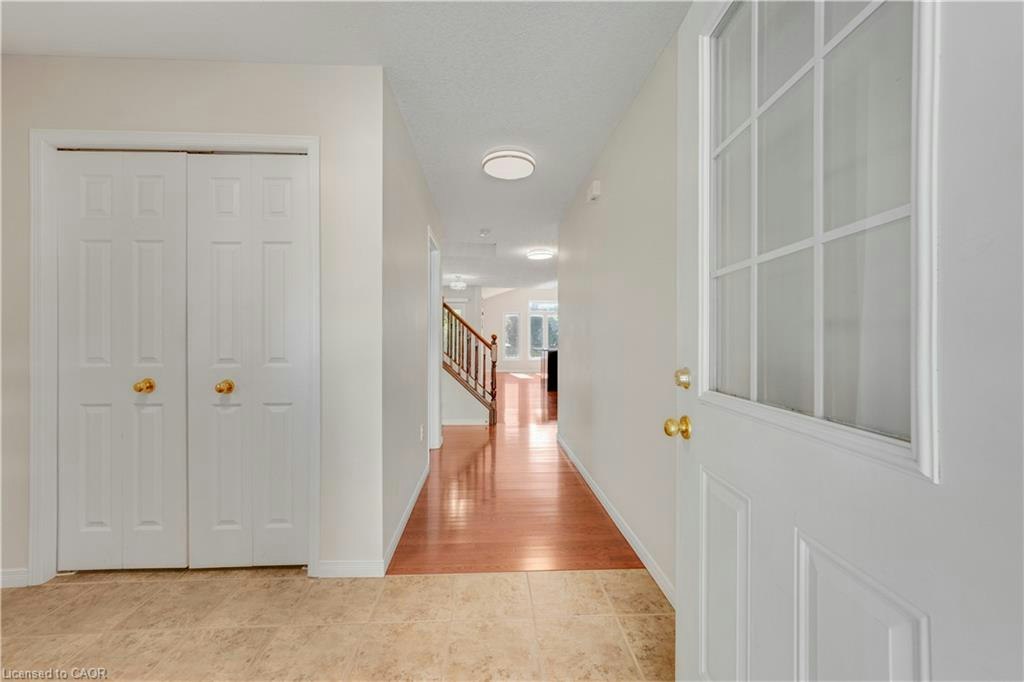 565 Wild Iris Avenue, Waterloo, ON, N2V 2X5 - 9