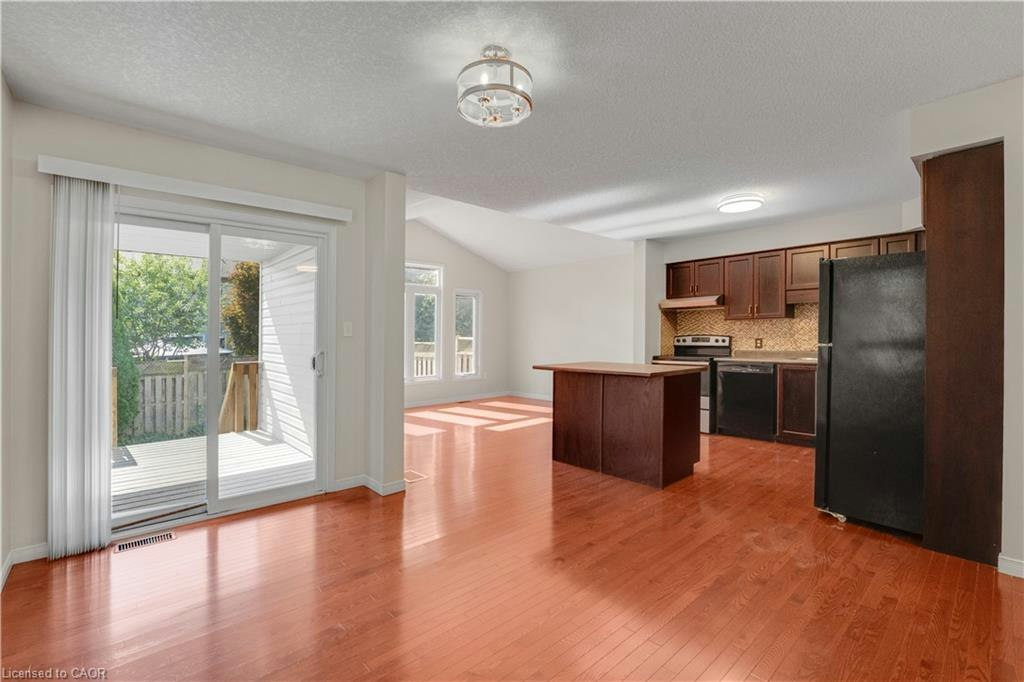565 Wild Iris Avenue, Waterloo, ON, N2V 2X5 - 22