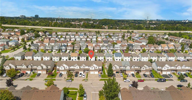 94 Foxglove Crescent, Kitchener, ON, N2E 3Y8