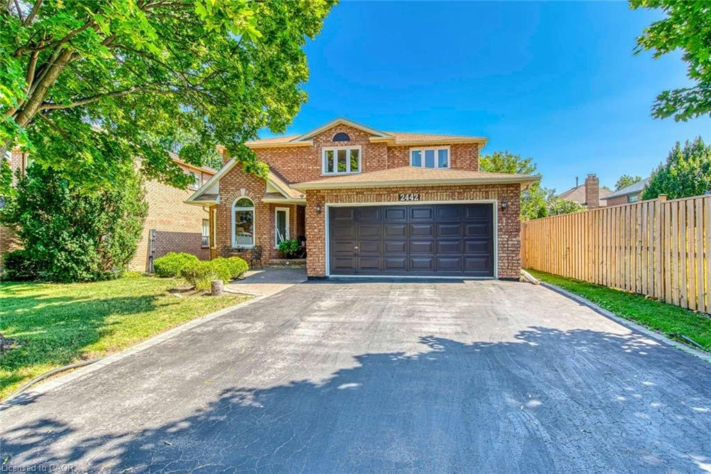 2442 Wynten Way, Oakville, ON, L6J 7K9