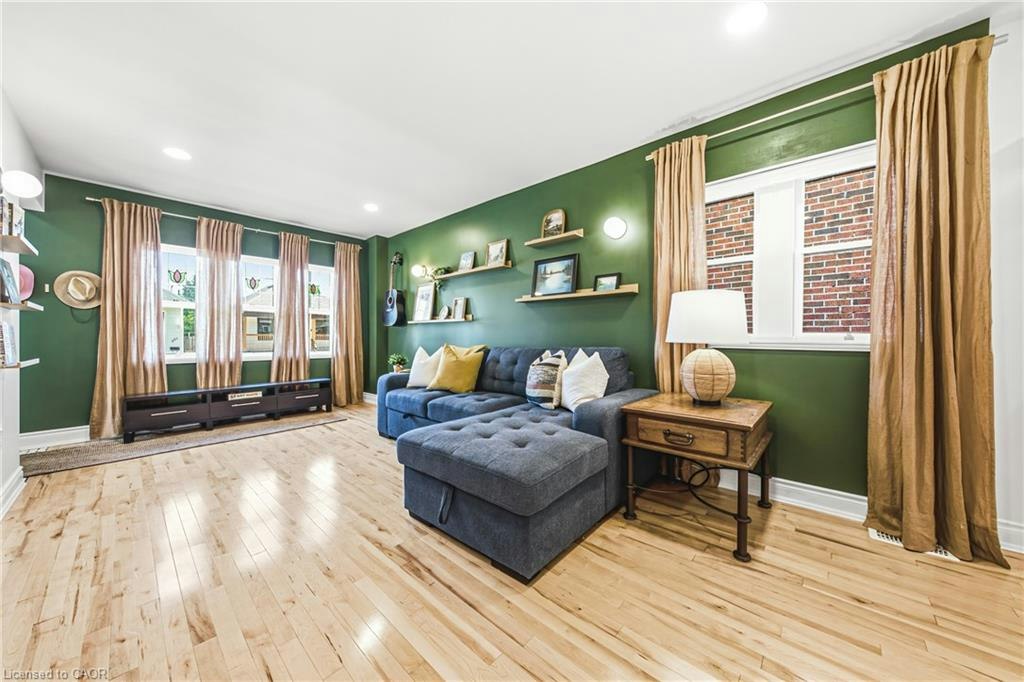 255 Weir Street N, Hamilton, ON, L8H 5G2