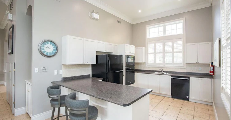 207-1480 Bishops Gate, Oakville, ON, L6M 4N4 - 33