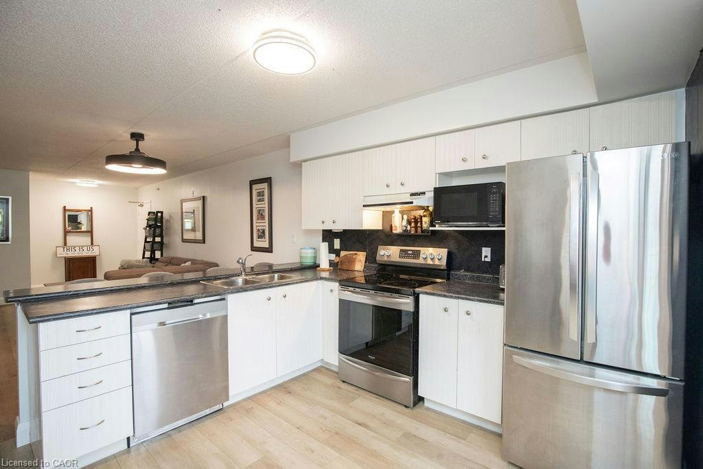 207-1480 Bishops Gate, Oakville, ON, L6M 4N4 - 10
