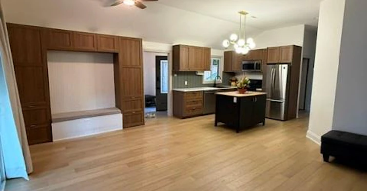 121 Paisley Boulevard E, Mississauga, ON, L5A 1P6 - 6