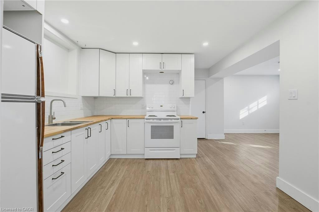 2-24 Briarwood Crescent, Hamilton, ON, L9C 4B9 - 9