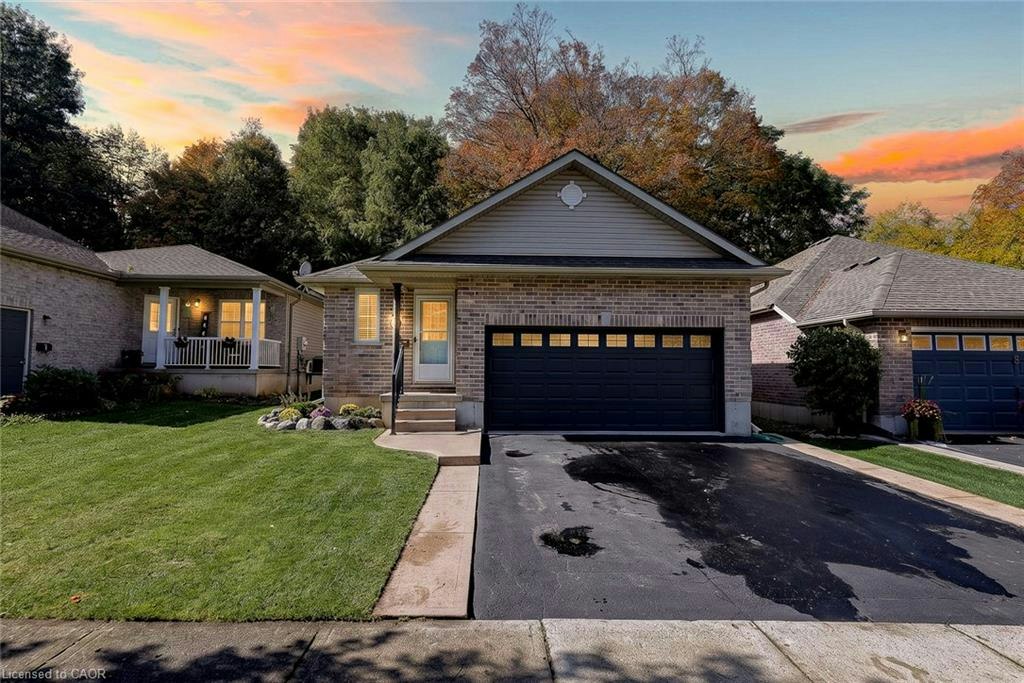 10 Potters Way, Woodstock, ON, N4S 8Z5