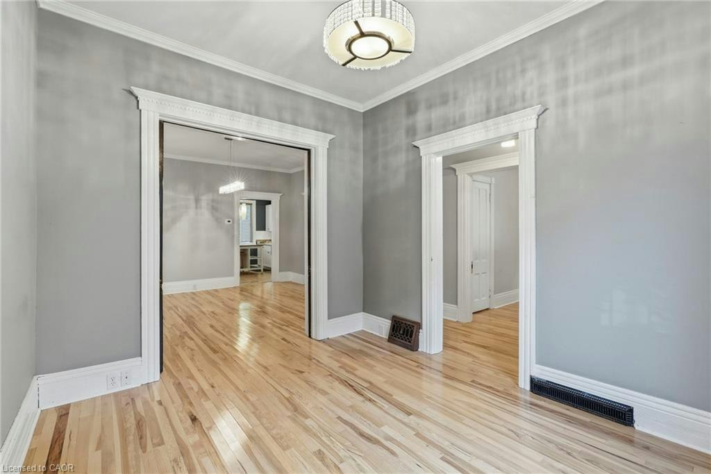 198 Duke Street, Hamilton, ON, L8P 1Y2 - 2