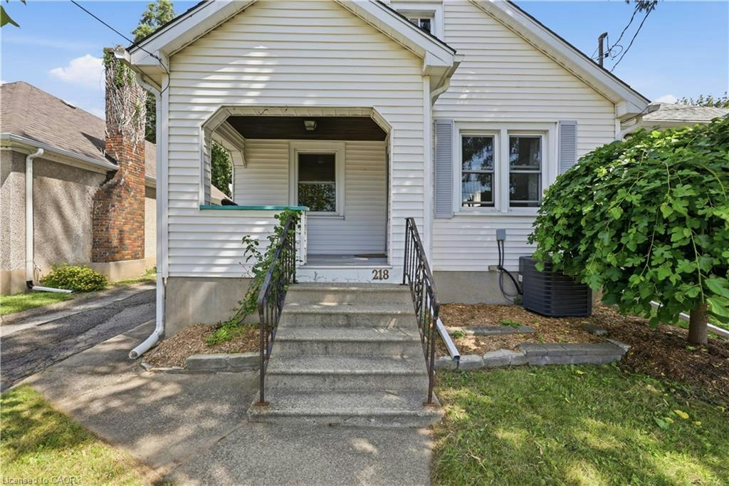 218 Lake Street, St. Catharines, ON, L2R 5Z2