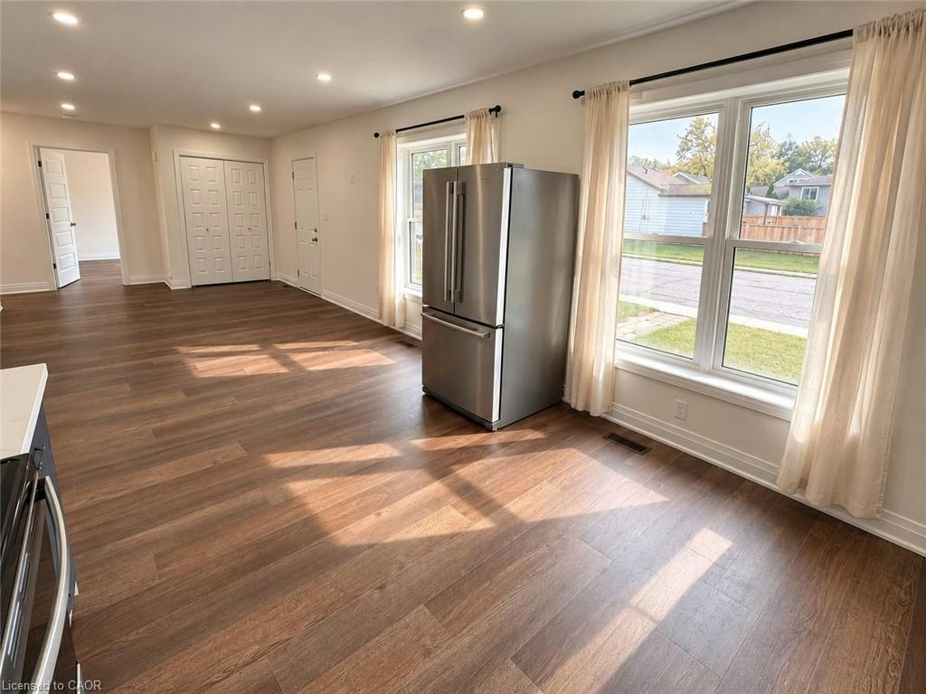Unit B-15 Keele Street, St. Catharines, ON, L2T 1M8 - 4