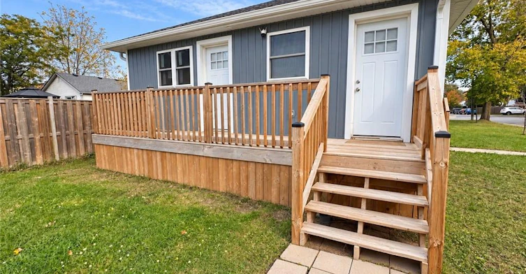 Unit B-15 Keele Street, St. Catharines, ON, L2T 1M8