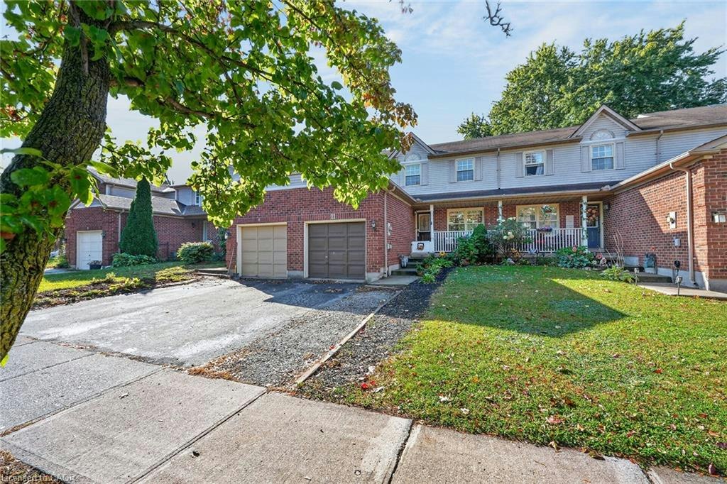 11 Hedge Lawn Drive, Grimsby, ON, L3M 5G9