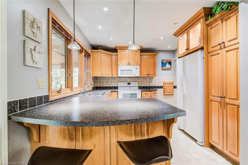 192 Warren Road, Kitchener, ON, N2M 4T7 - 5