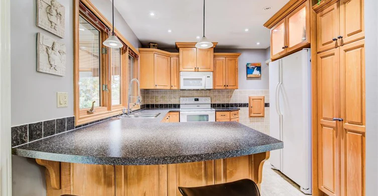 192 Warren Road, Kitchener, ON, N2M 4T7 - 5