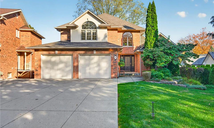 8 Cayley Court