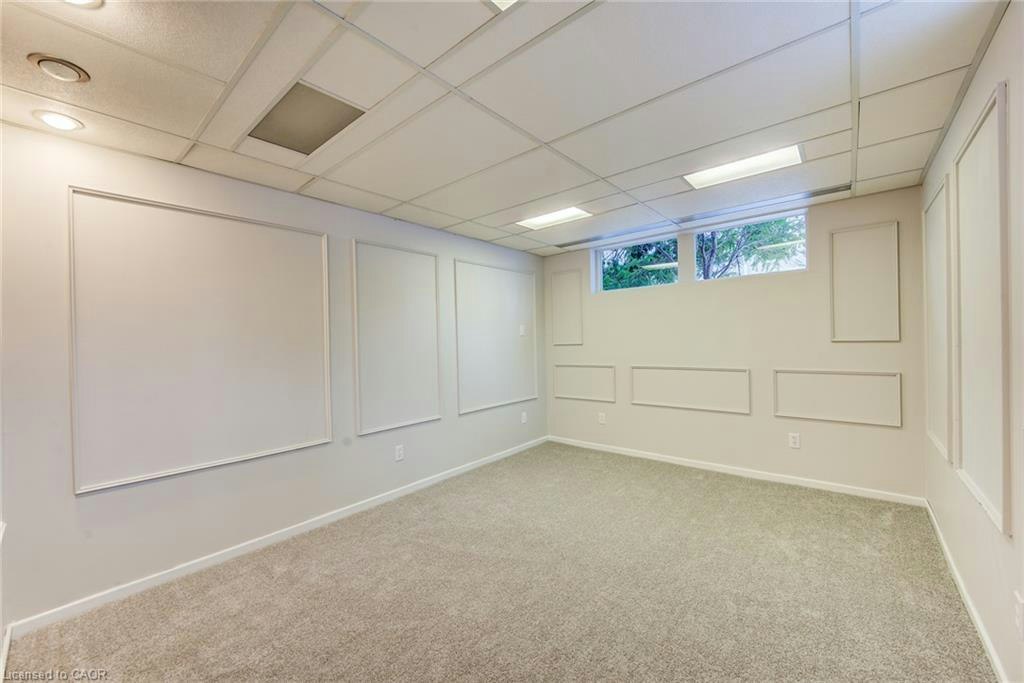 332 Longfellow Drive, Waterloo, ON, N2L 2S3 - 29