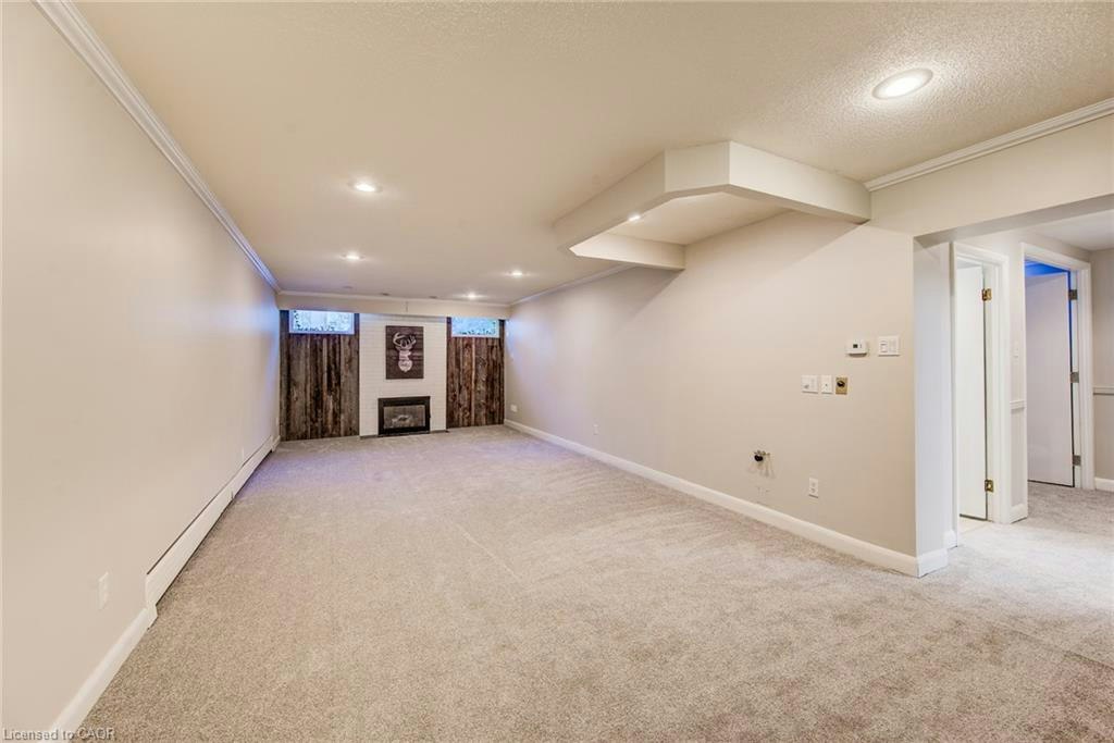 332 Longfellow Drive, Waterloo, ON, N2L 2S3 - 27