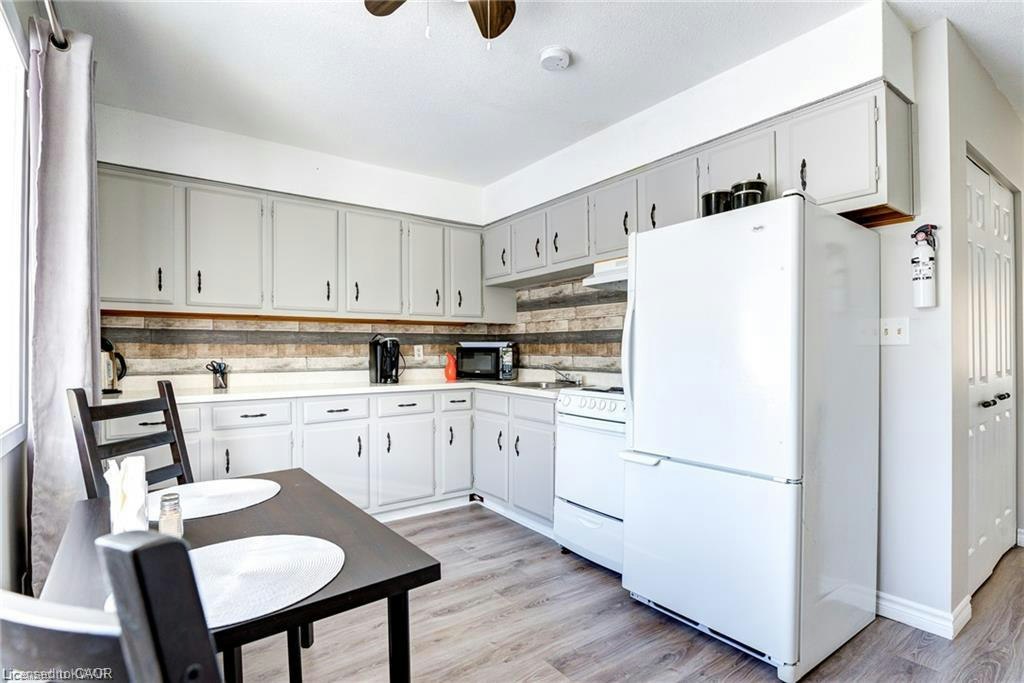 3-218 Woodhaven Road, Kitchener, ON, N2C 1V5 - 7