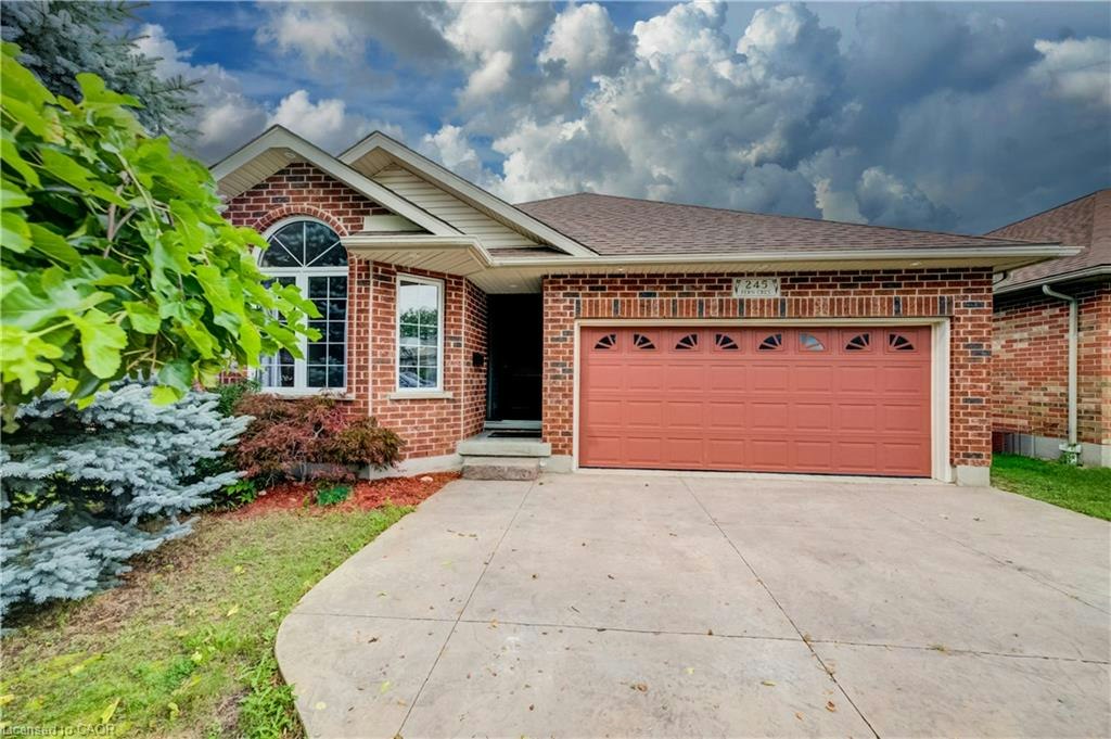 245 Fern Crescent, Waterloo, ON, N2V 2P9