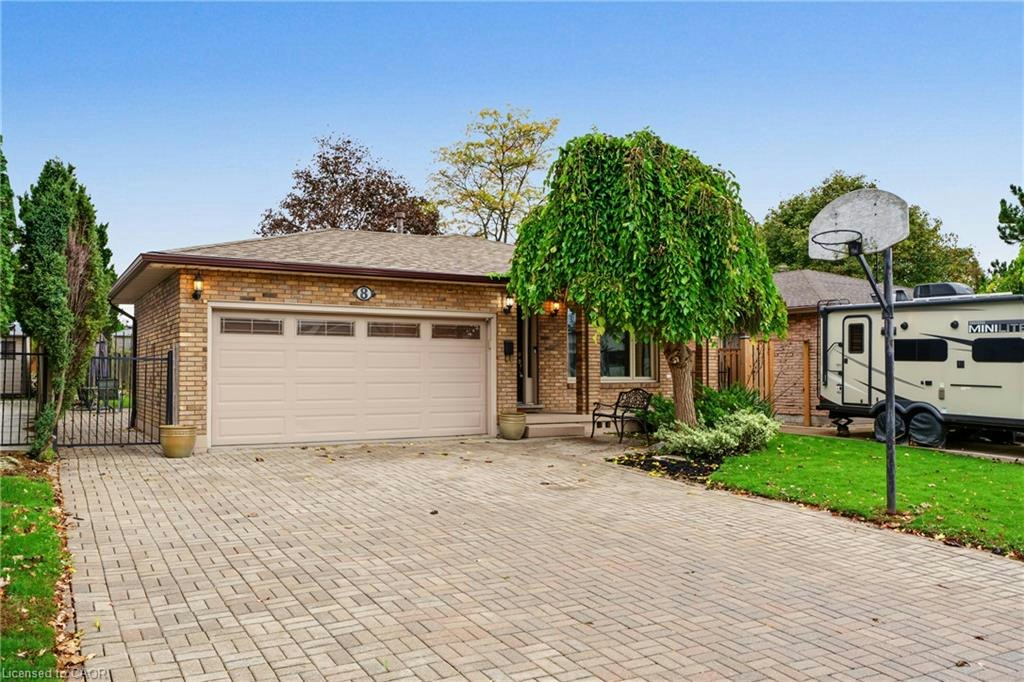 8 Valanna Court, Hamilton, ON, L9C 7A3