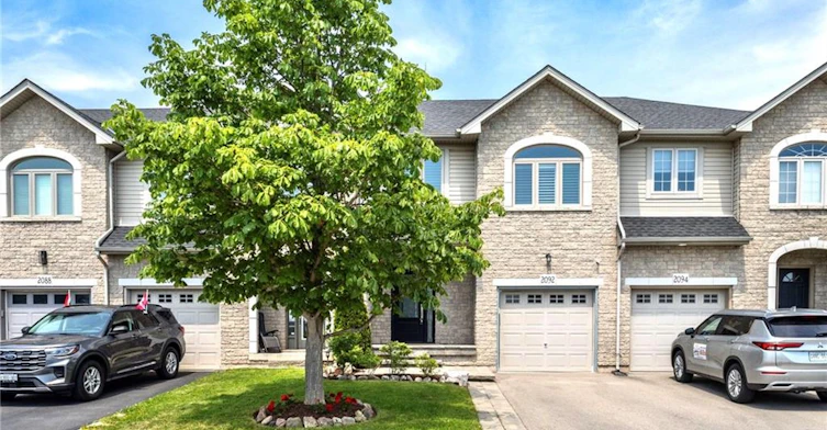 2092 English Crescent, Burlington, ON, L7L 7B3