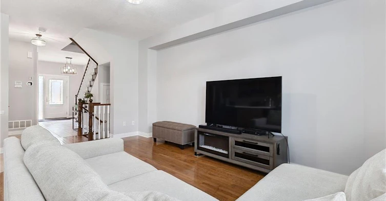 2092 English Crescent, Burlington, ON, L7L 7B3 - 10