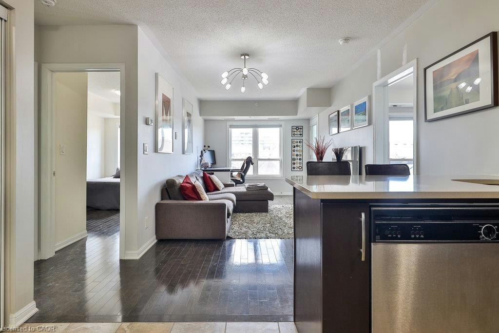 427-10 Mendelssohn Street, Toronto, ON, M1L 0G7 - 2