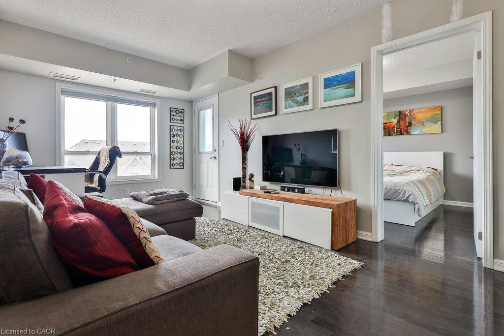 427-10 Mendelssohn Street, Toronto, ON, M1L 0G7 - 12
