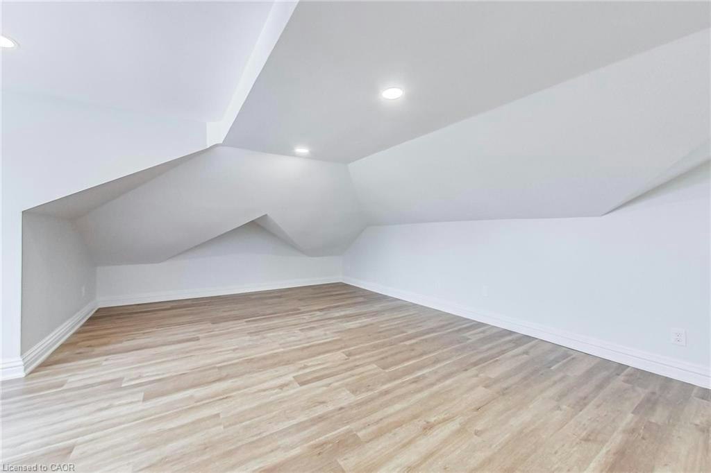 4-102 West Avenue S, Hamilton, ON, L8N 2S3 - 5