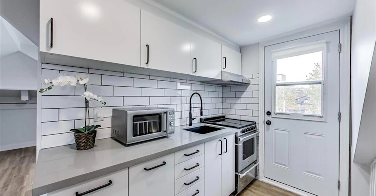 4-102 West Avenue S, Hamilton, ON, L8N 2S3 - 9