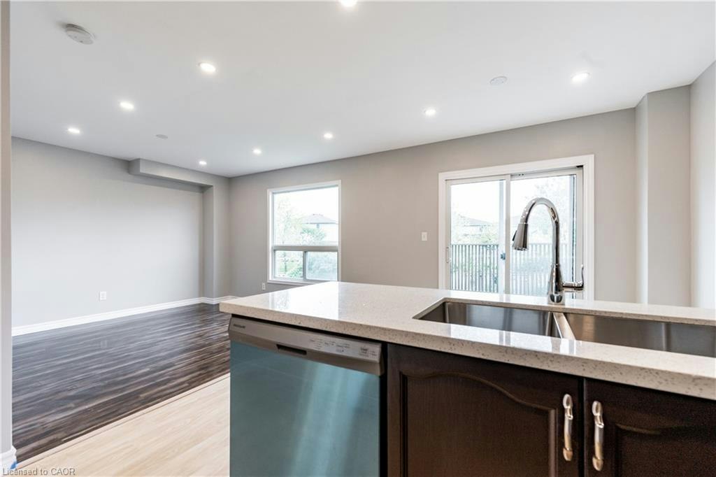 Upper-48 White Sands (Upper) Court, Kitchener, ON, N2E 3S4 - 10
